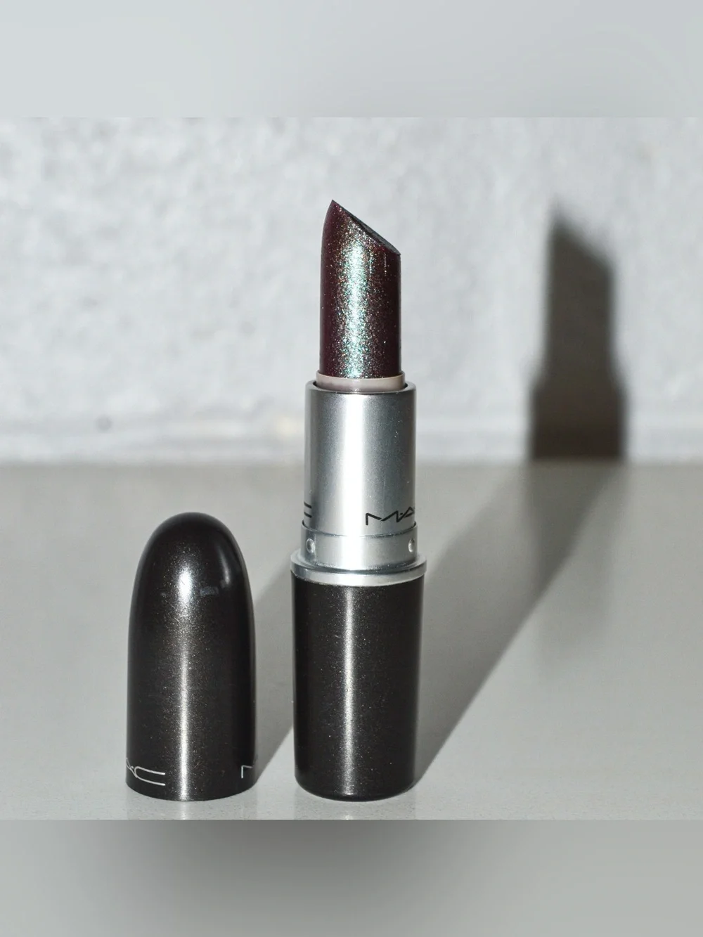 MAC Cosmetics Frost Lipstick *ON AND ON* Discontinued Original Formula & VHTF